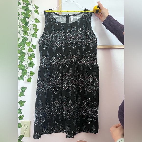 Xhilaration Patterned and Black Dress - Picture 3 of 10